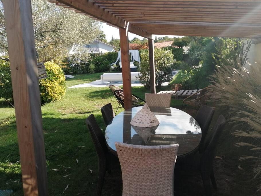 Maison familiale en bois avec piscine, proche du bassin Gujan-Mestras Extérieur photo