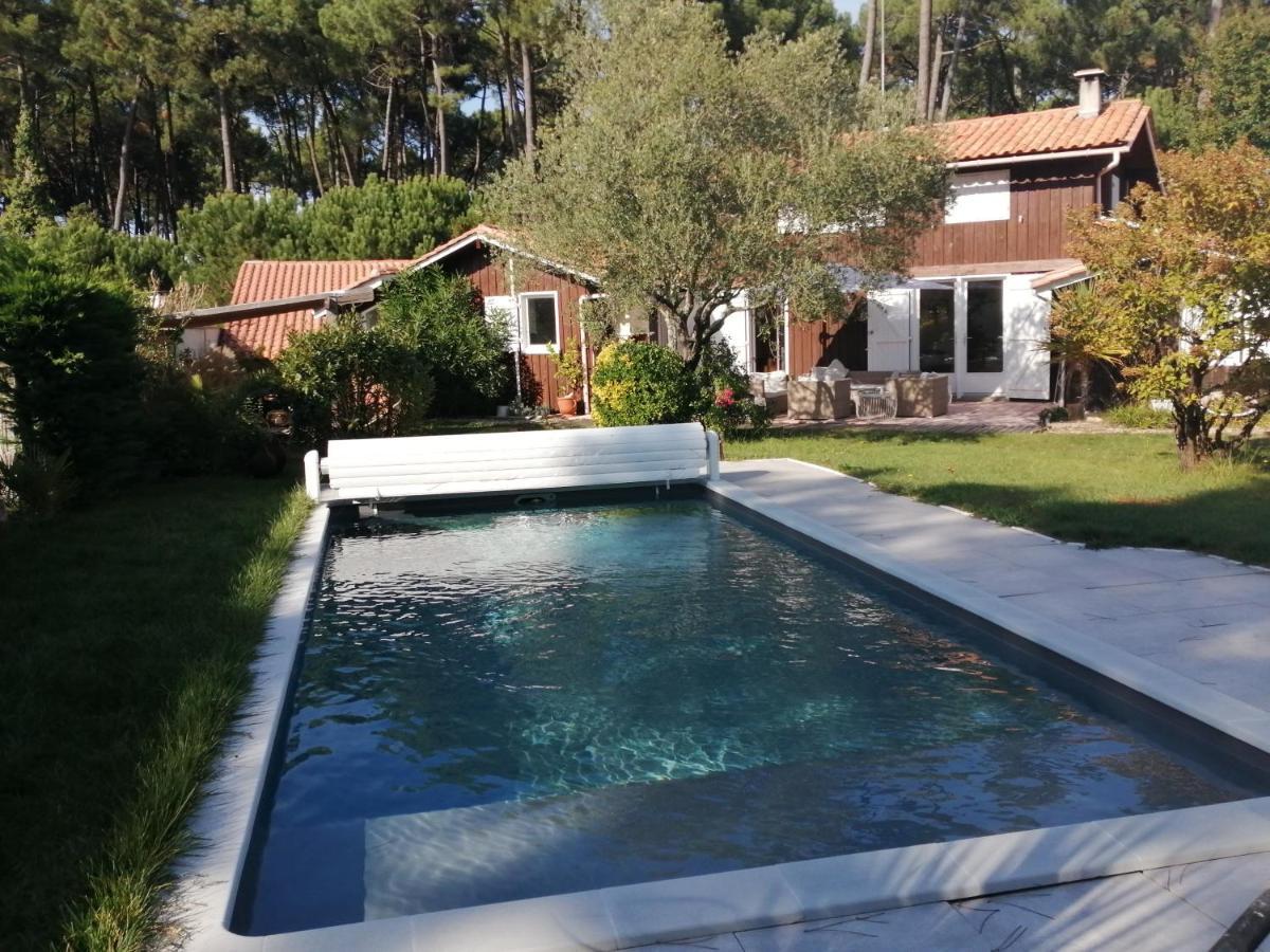 Maison familiale en bois avec piscine, proche du bassin Gujan-Mestras Extérieur photo